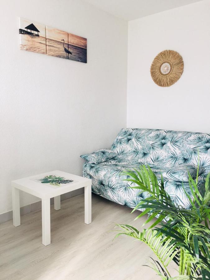 studio 25m2 climatisé - wifi gratuit - situé 150 metres mer - parking - avec balcon La Grande Motte Extérieur photo